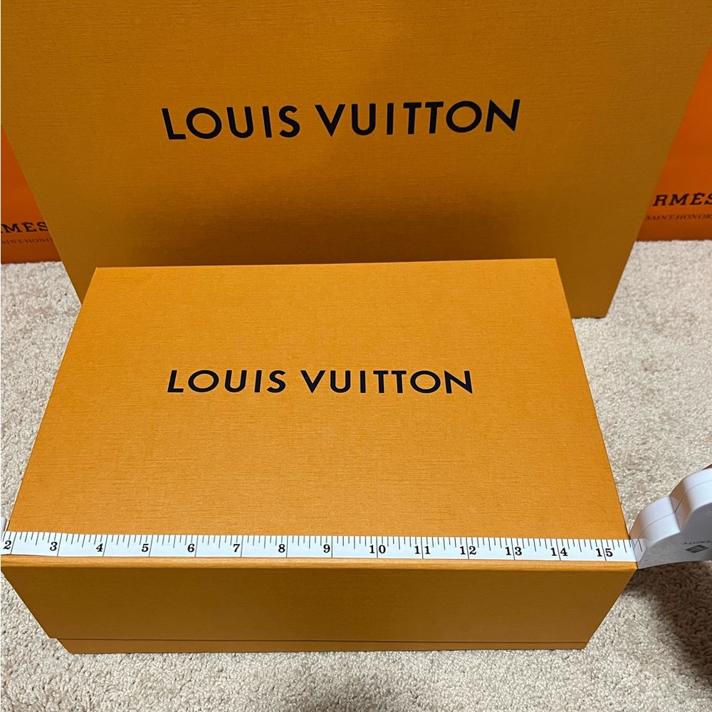 Louis Vuitton Box.